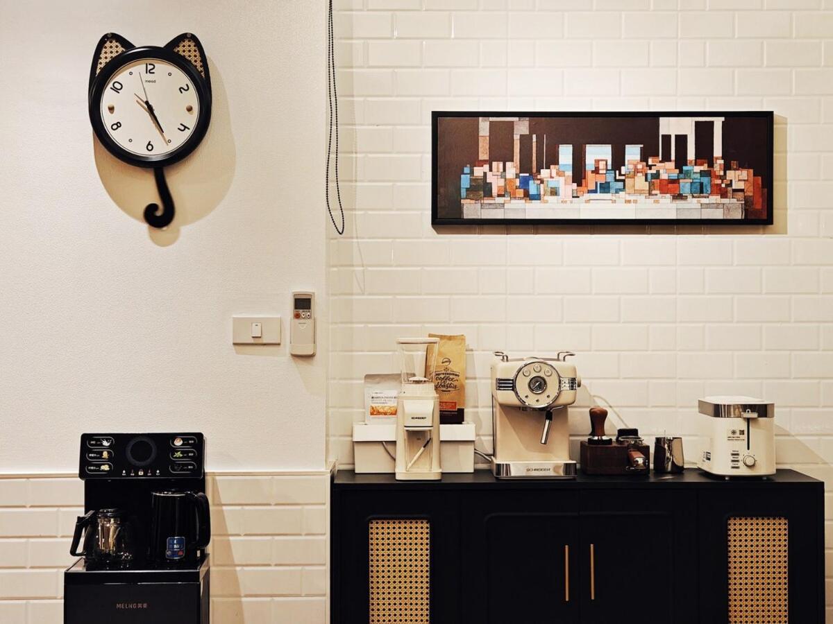 Villa 4br Modern Art With Free Wi-fi Netflix Vinyl Bangkok
