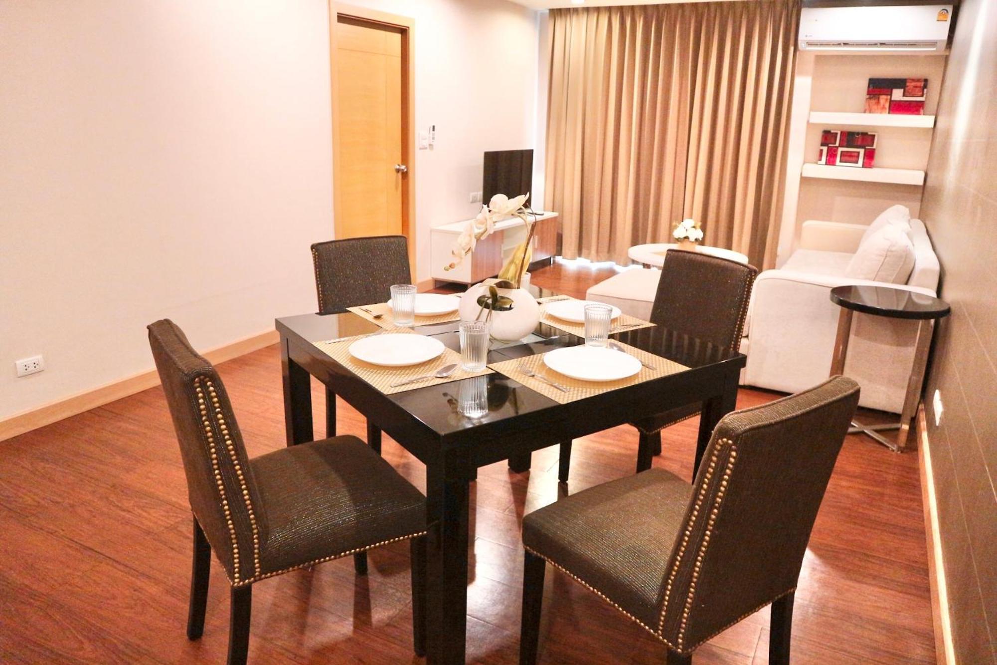 Hotel Icon Narindra An Expansive And Elegant With A Complimentary Minibar Service Bangkok