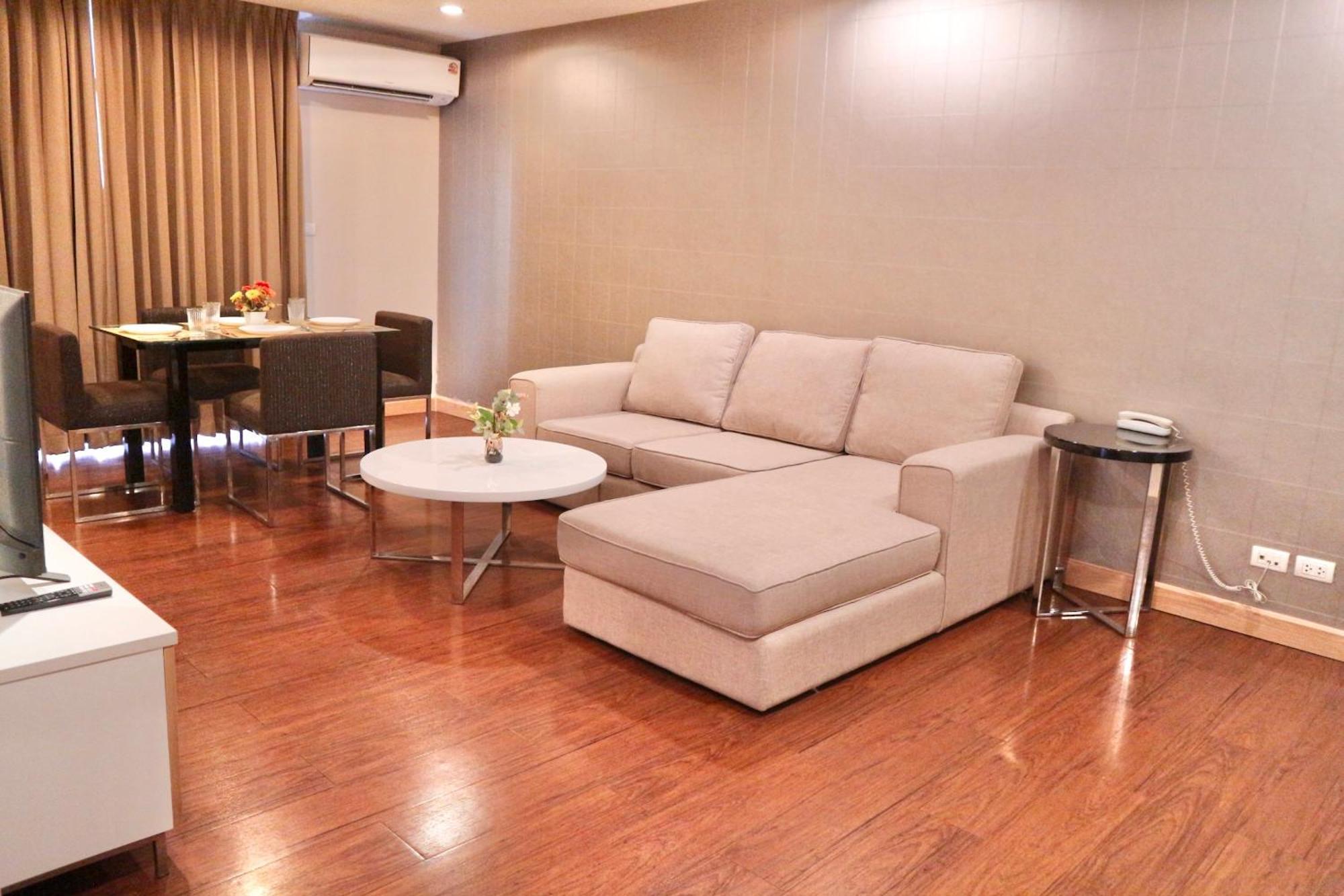 Icon Narindra An Expansive And Elegant With A Complimentary Minibar Service 4*