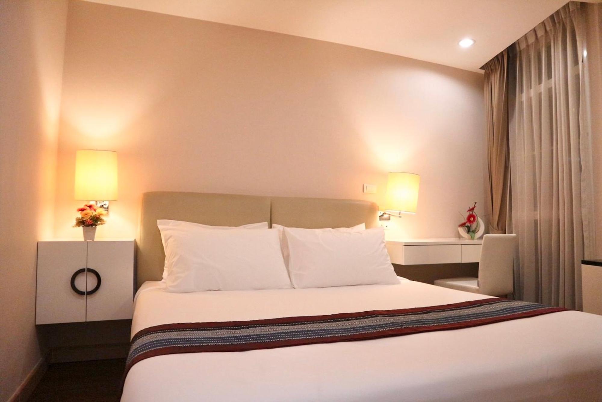 Icon Narindra An Expansive And Elegant With A Complimentary Minibar Service Hotel
