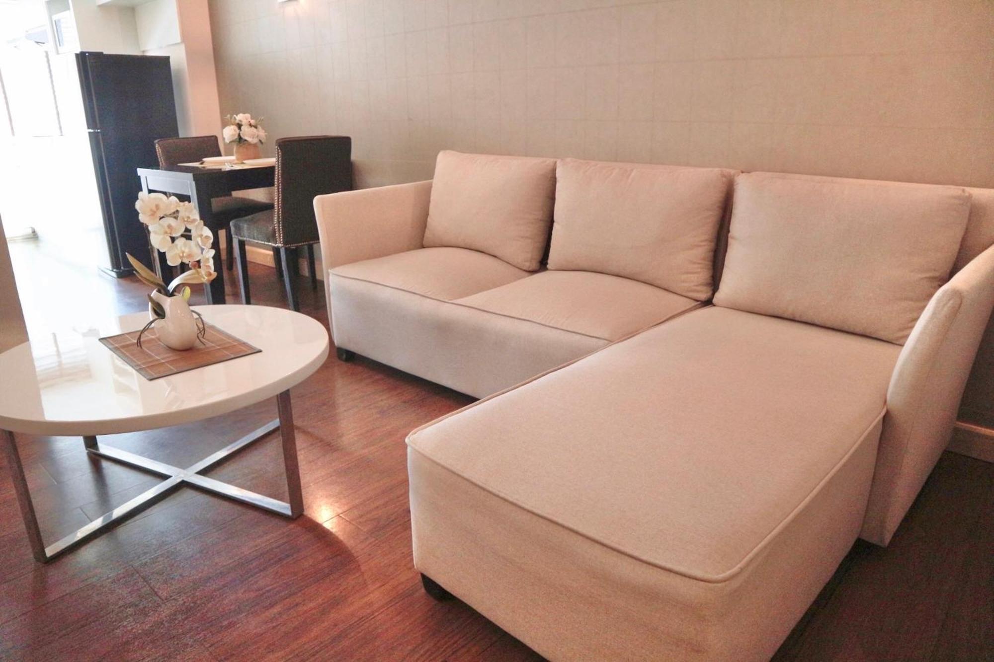 Icon Narindra An Expansive And Elegant With A Complimentary Minibar Service