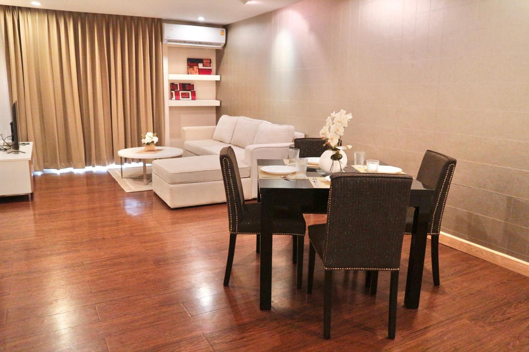 Icon Narindra An Expansive And Elegant With A Complimentary Minibar Service Hotel
