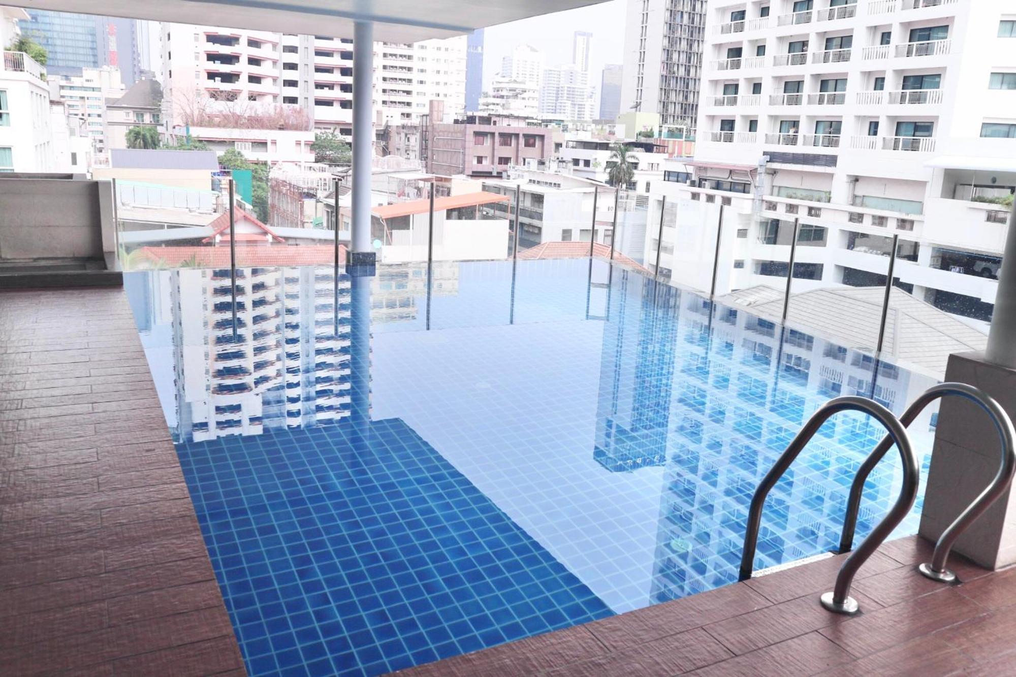 Icon Narindra An Expansive And Elegant With A Complimentary Minibar Service Hotel