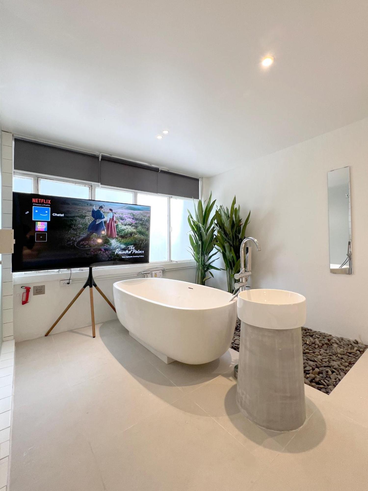 Chatel Bkk Hostel Bangkok
