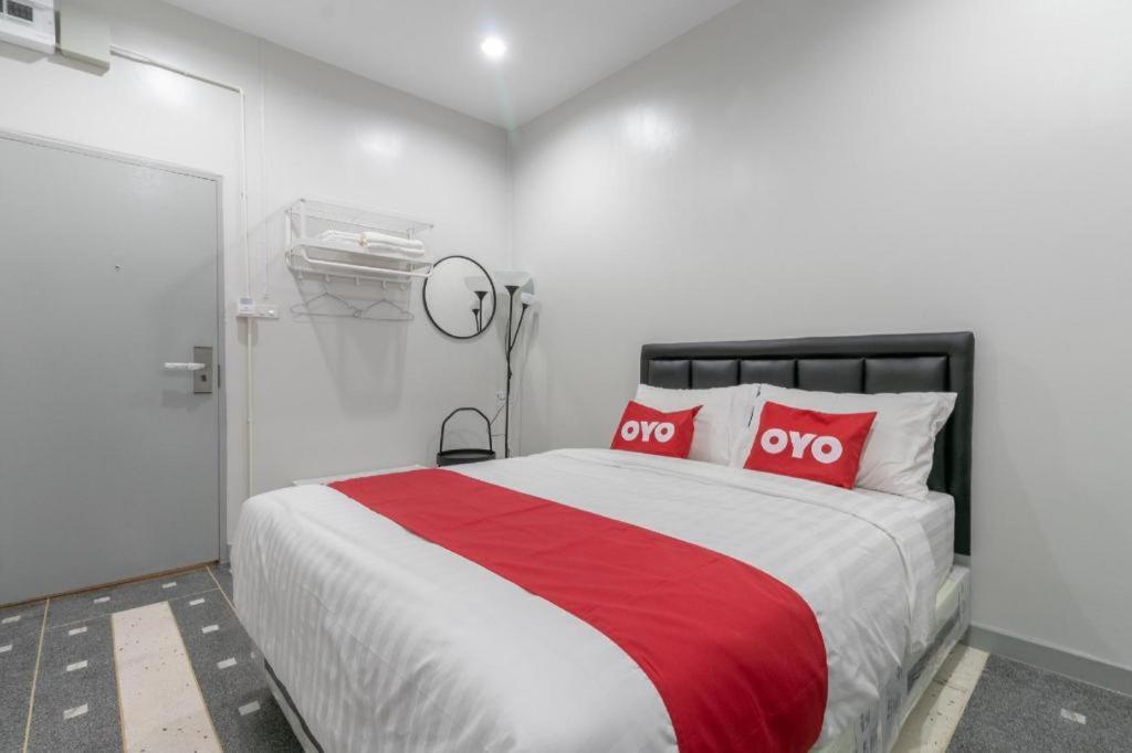 Oyo 818 Suksomboon Hotel 2*