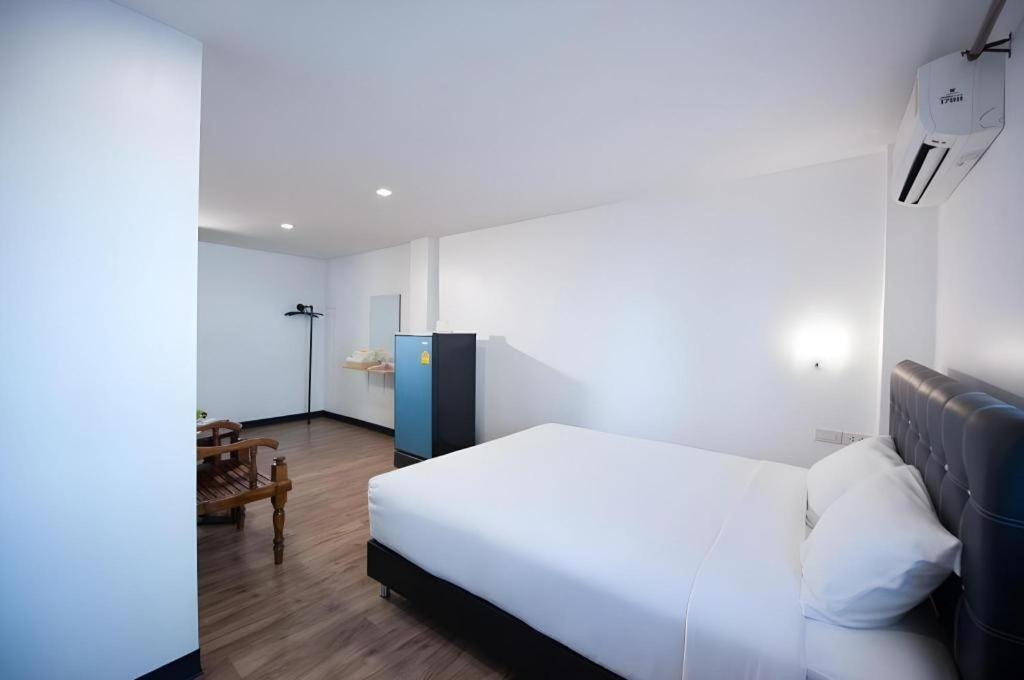 Albergue Hoppers Place Donmuang *
