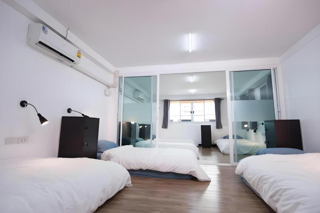 Albergue Hoppers Place Donmuang