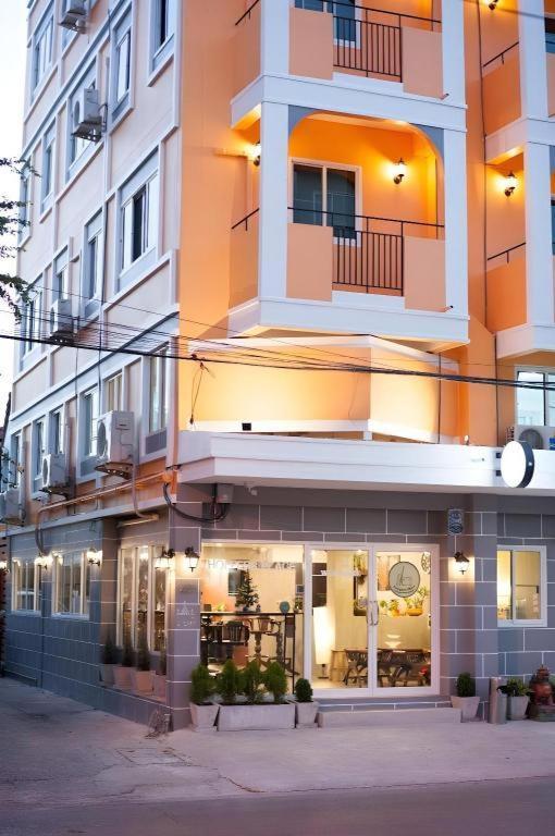 Albergue Hoppers Place Donmuang *