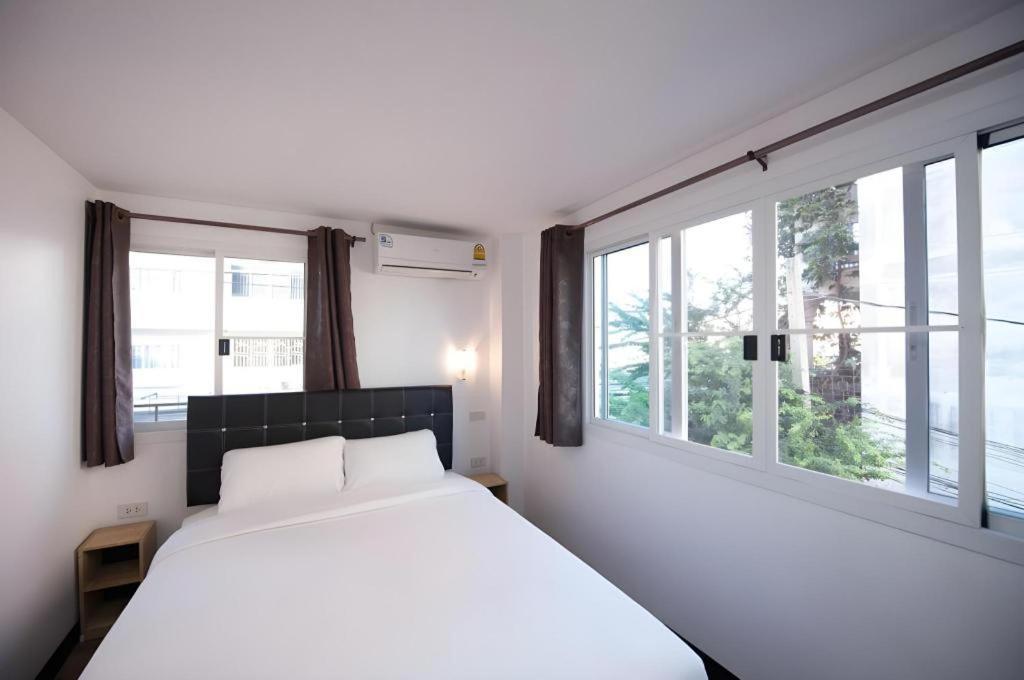 Albergue Hoppers Place Donmuang *