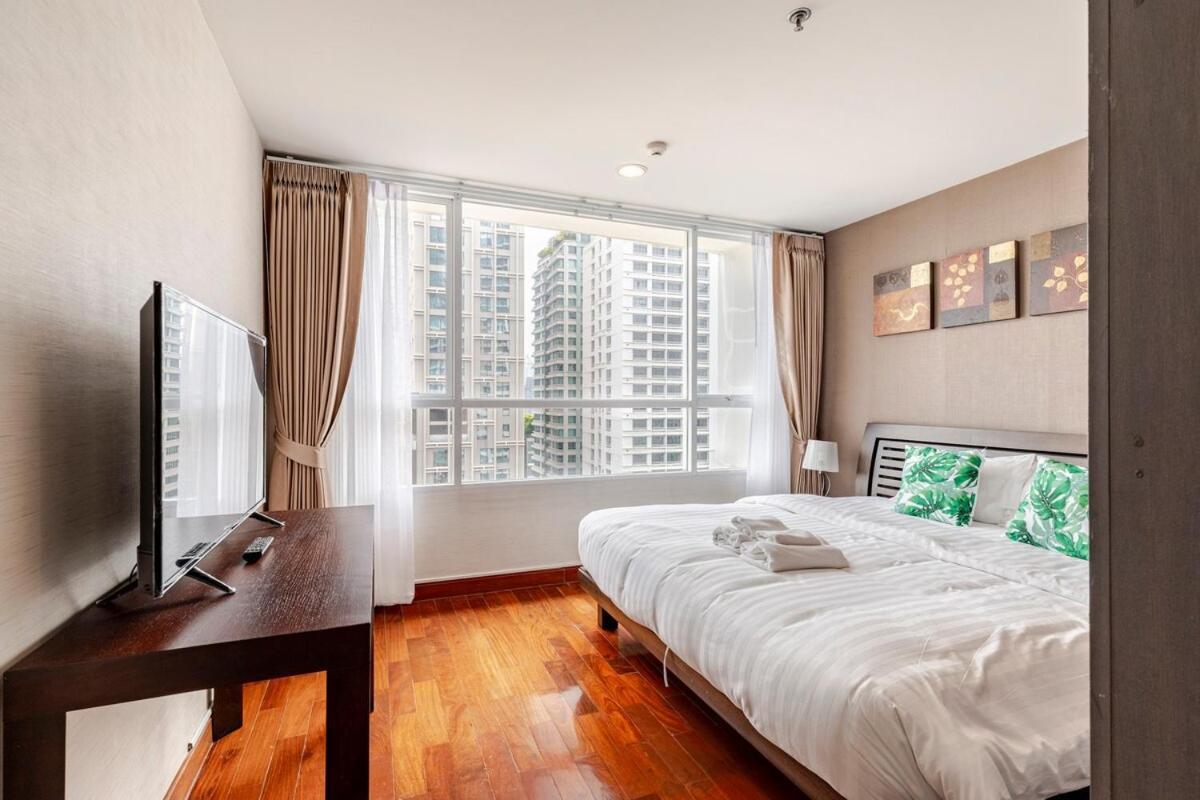 2 Bedroom In Downtown Bts Chitlom Bkk Apartemen Bangkok