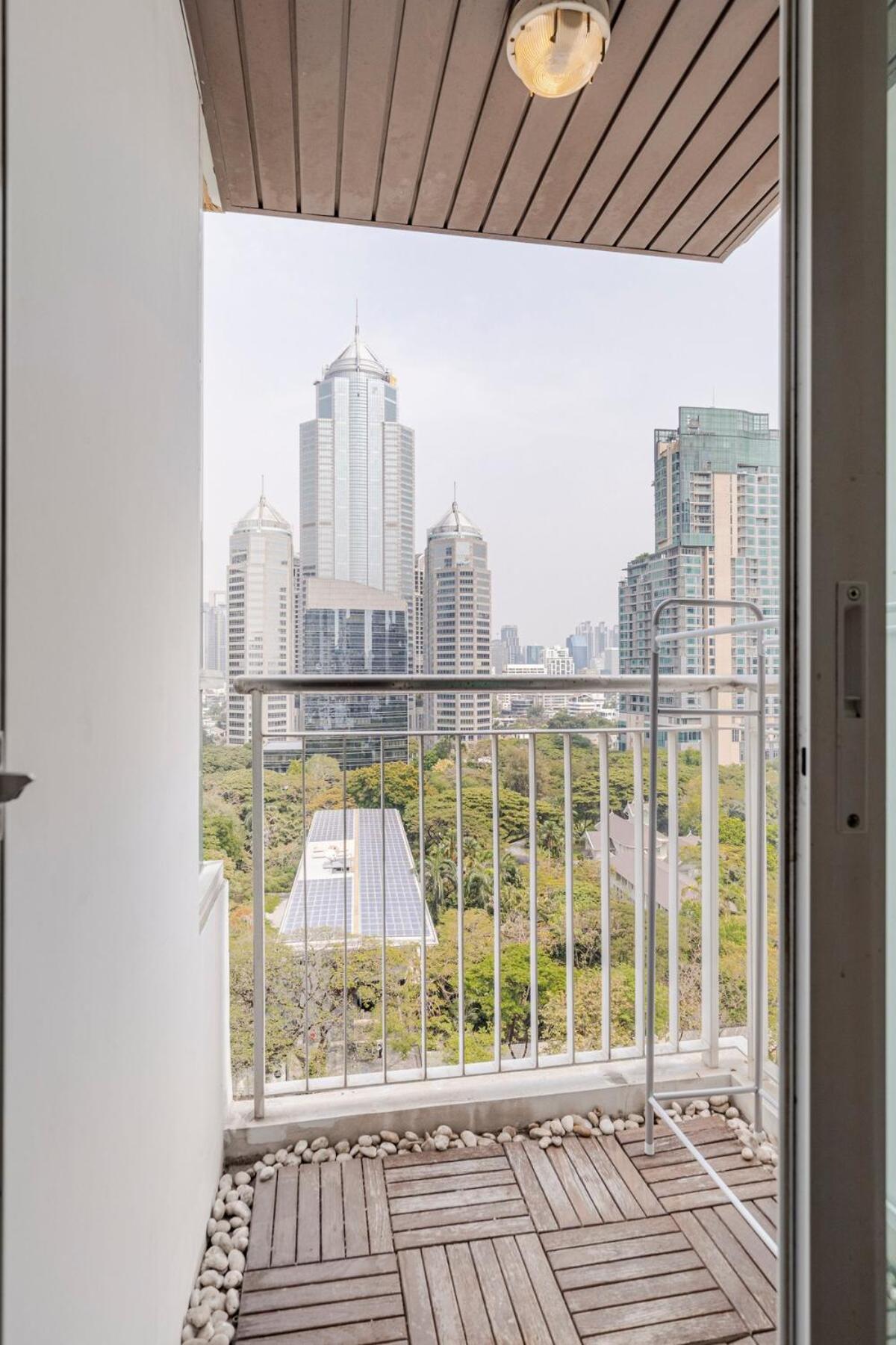 2 Bedroom In Downtown Bts Chitlom Bkk Apartment Bangkok