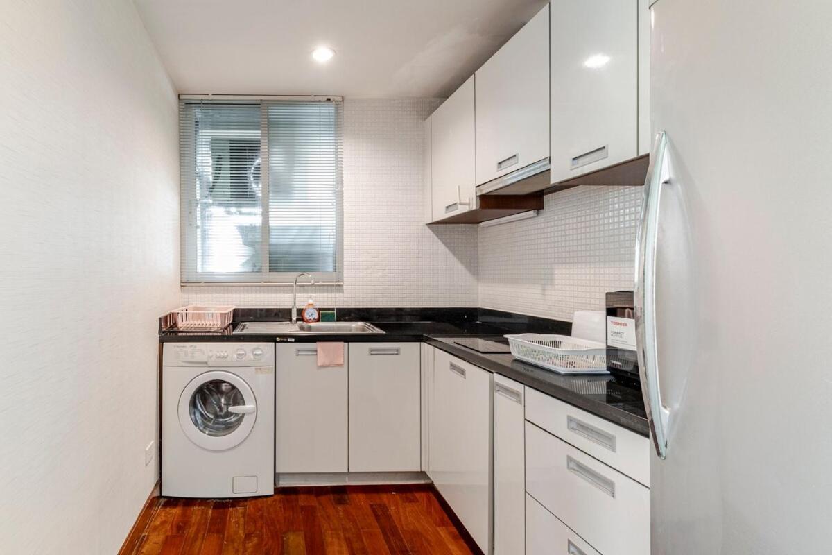 2 Bedroom In Downtown Bts Chitlom Bkk