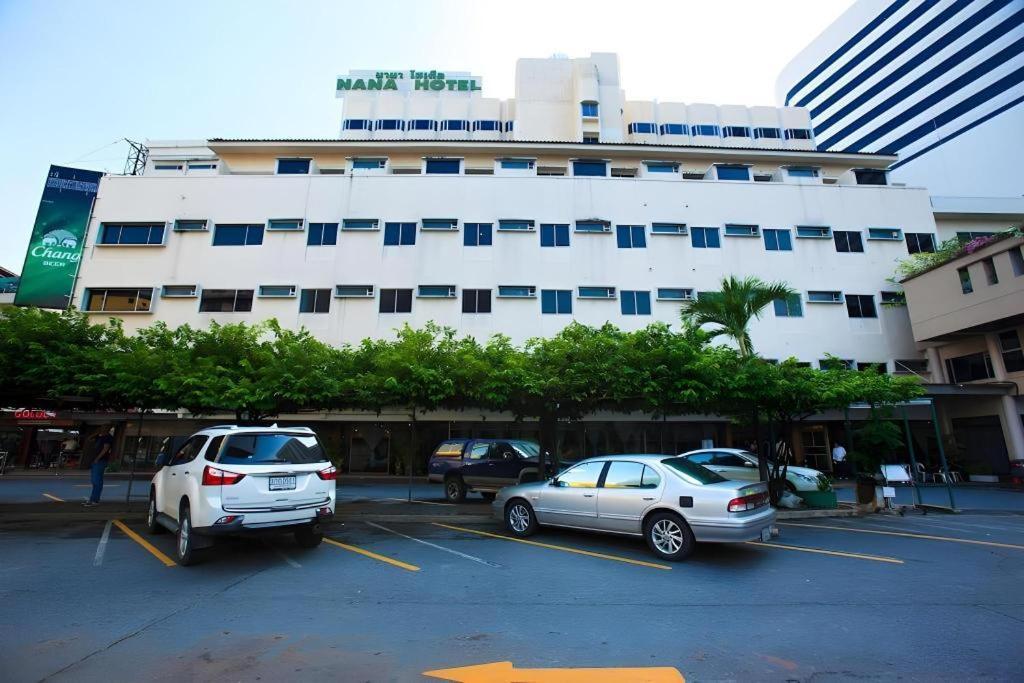 Nana Hotell 3*