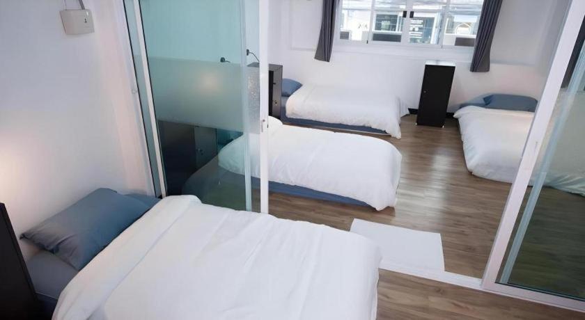 Albergue Hoppers Place Donmuang