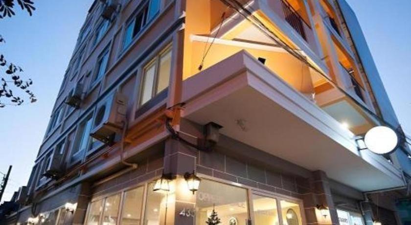 Hoppers Place Donmuang Albergue