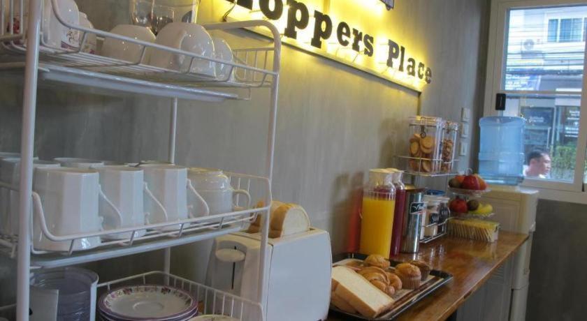 Hoppers Place Donmuang Albergue *