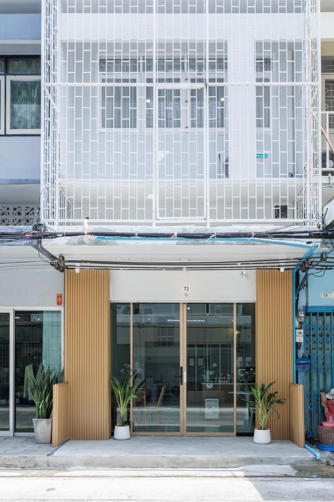 A Townhouse 100m From Bts Bangchak Bangkok
