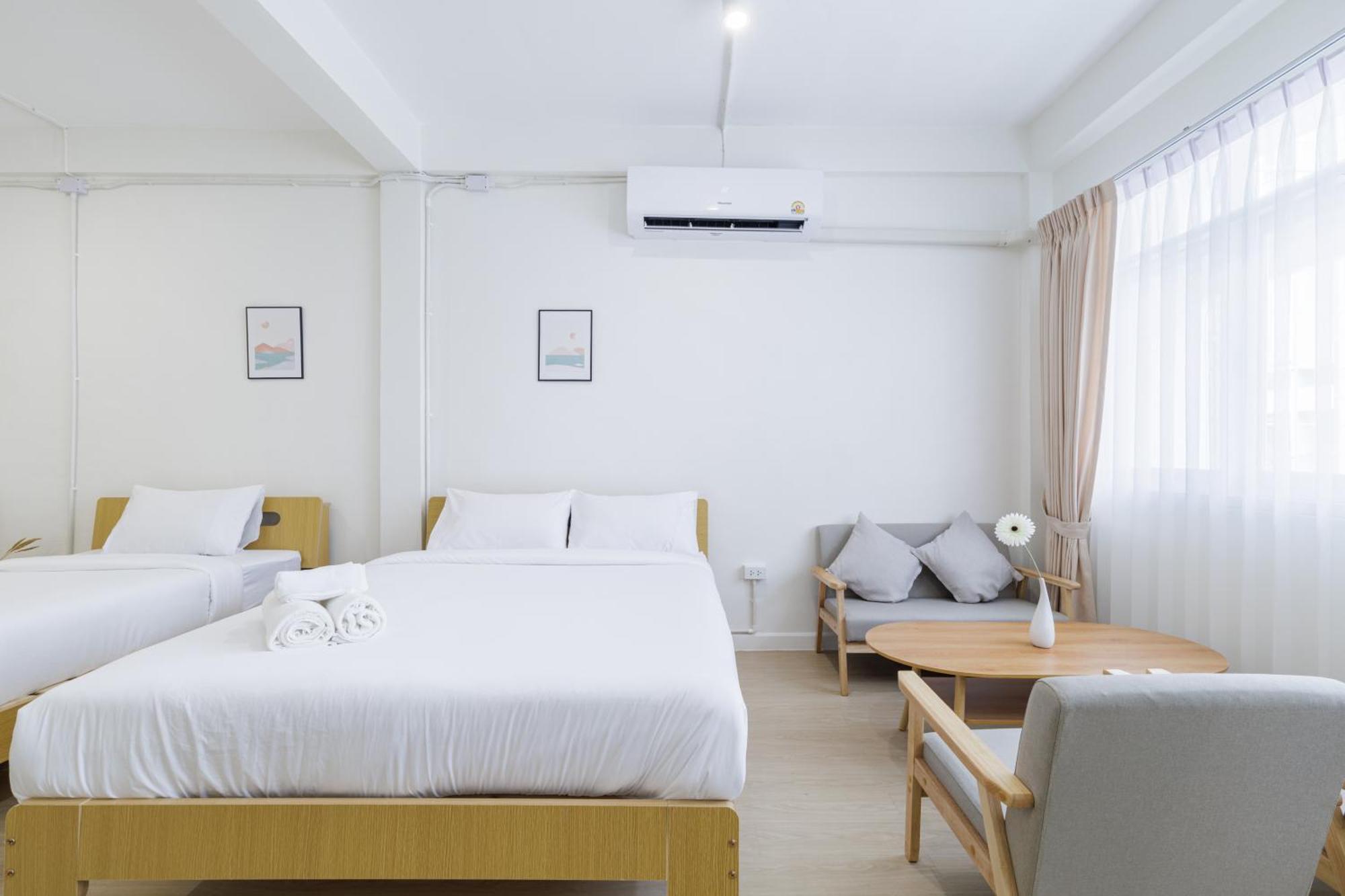 A Townhouse 100m From Bts Bangchak