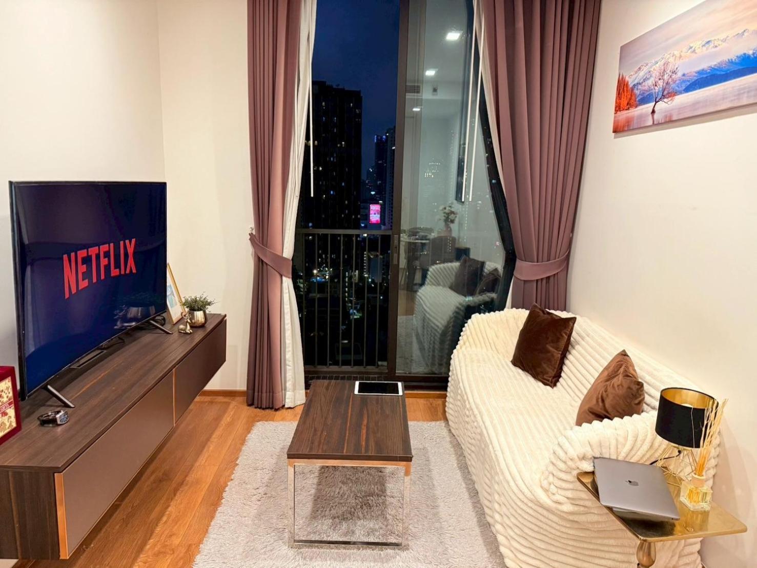 Leilighet Phrom Phong 1br Luxe With Pool Gym Park Center Bangkok