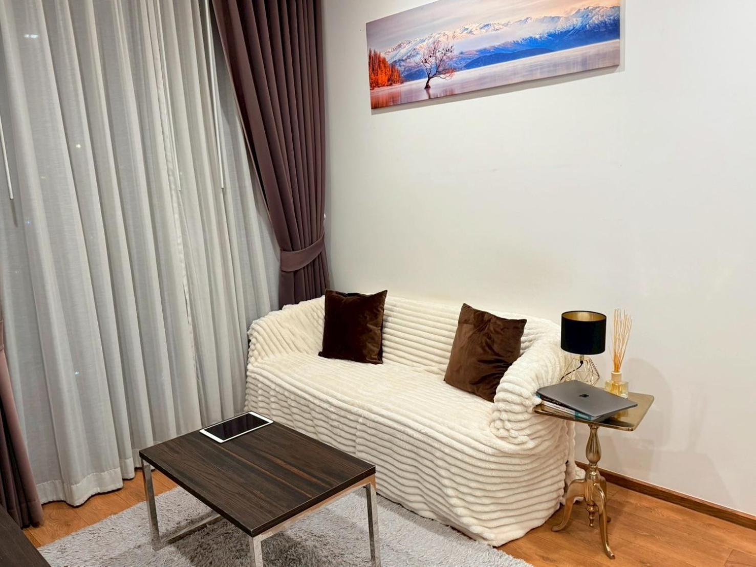 Leilighet Phrom Phong 1br Luxe With Pool Gym Park Center Bangkok