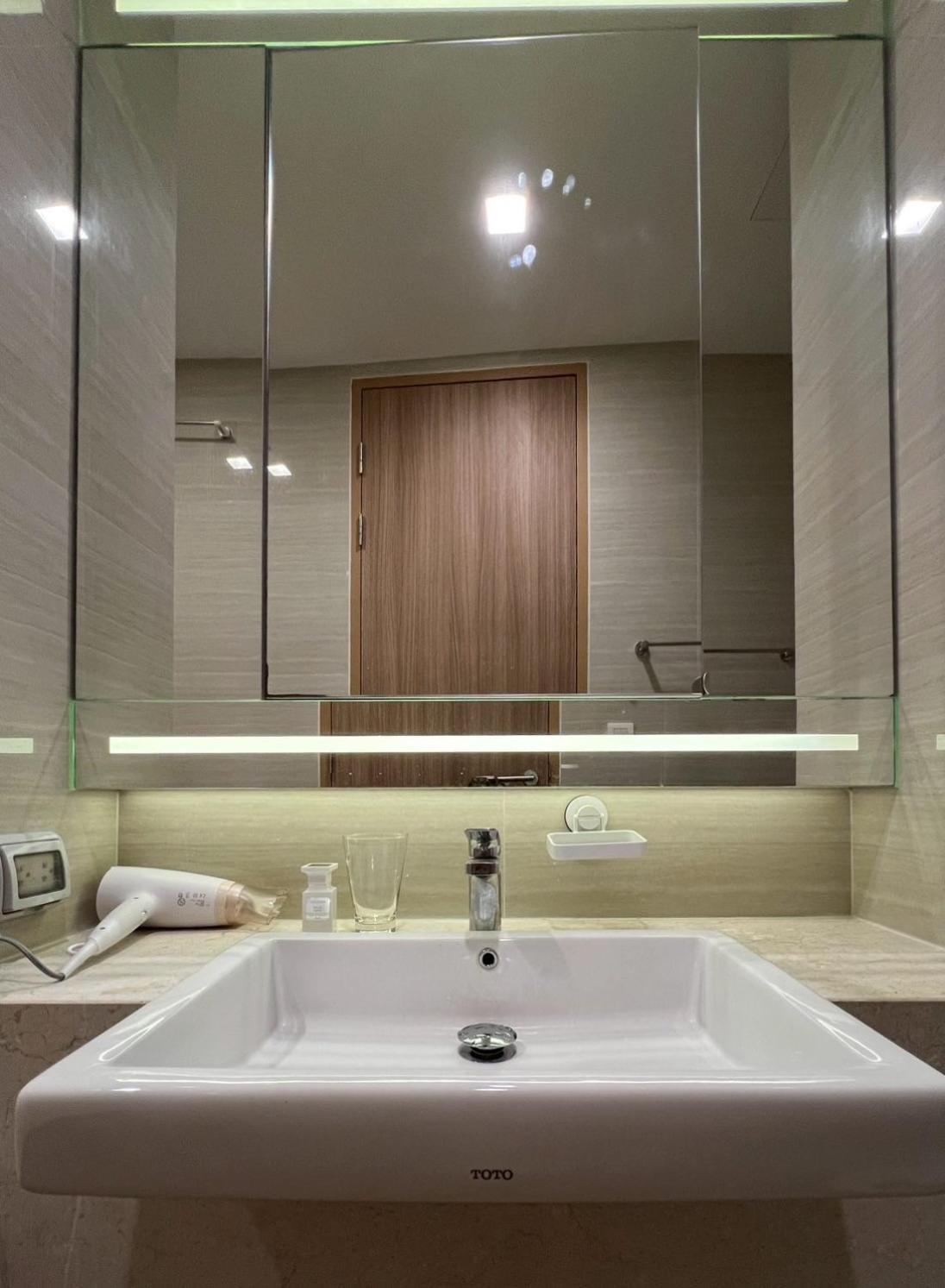 Phrom Phong 1br Luxe With Pool Gym Park Center Leilighet *