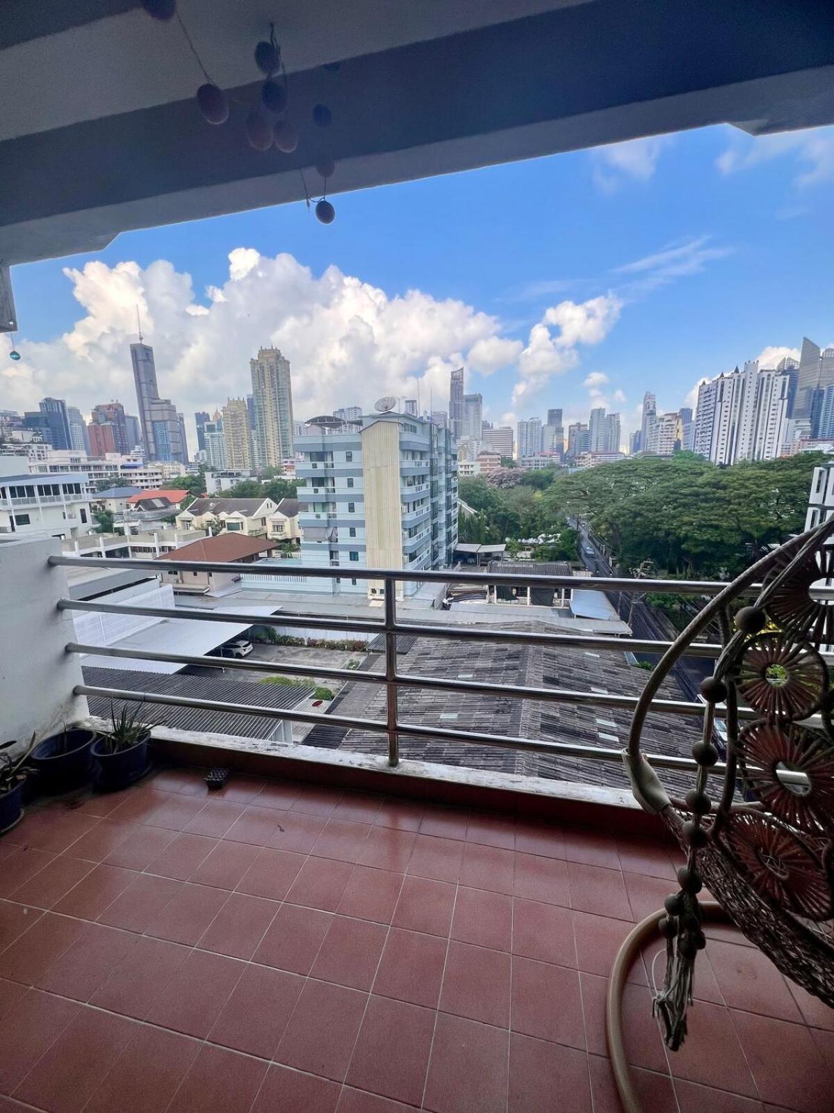 Apartment Fab Rainbow Bangkok