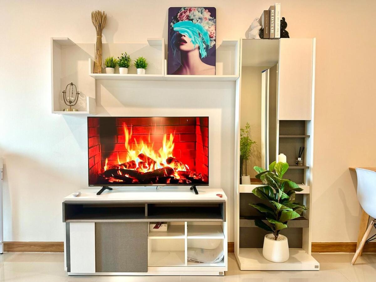 Cosy Near Bts *