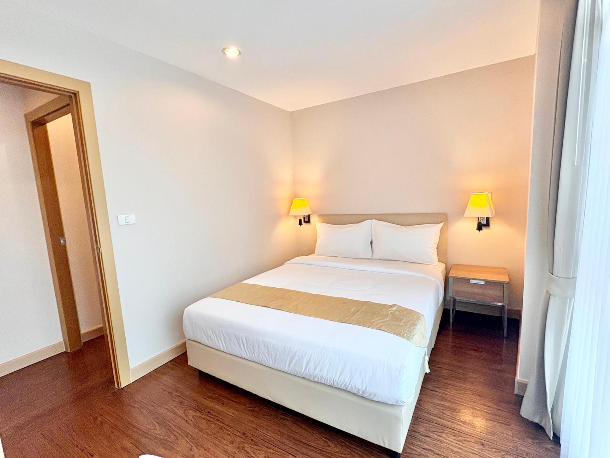 Hotel Icon Narindra An Expansive And Elegant With A Complimentary Minibar Service 4*