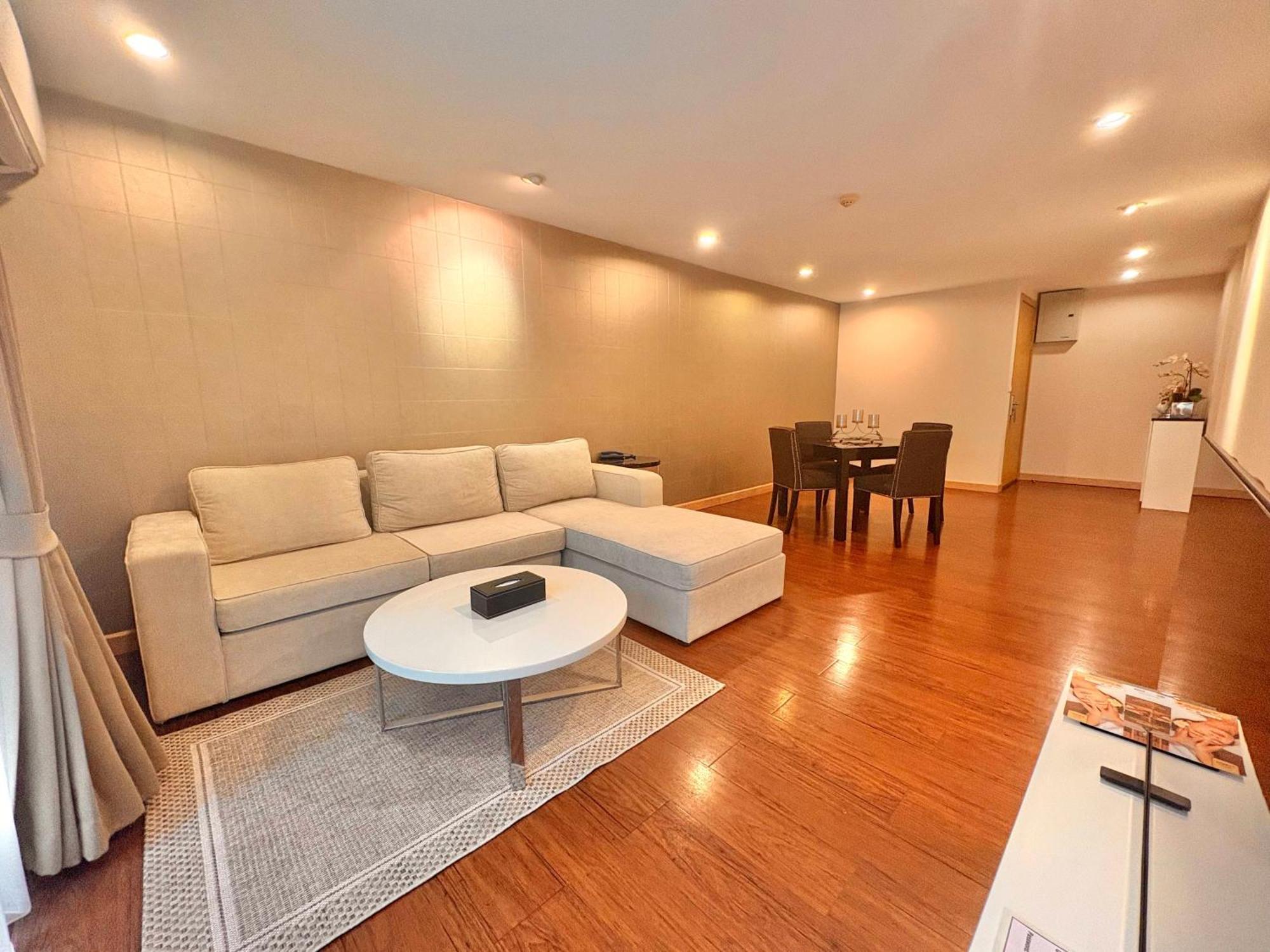 Icon Narindra An Expansive And Elegant With A Complimentary Minibar Service 4*