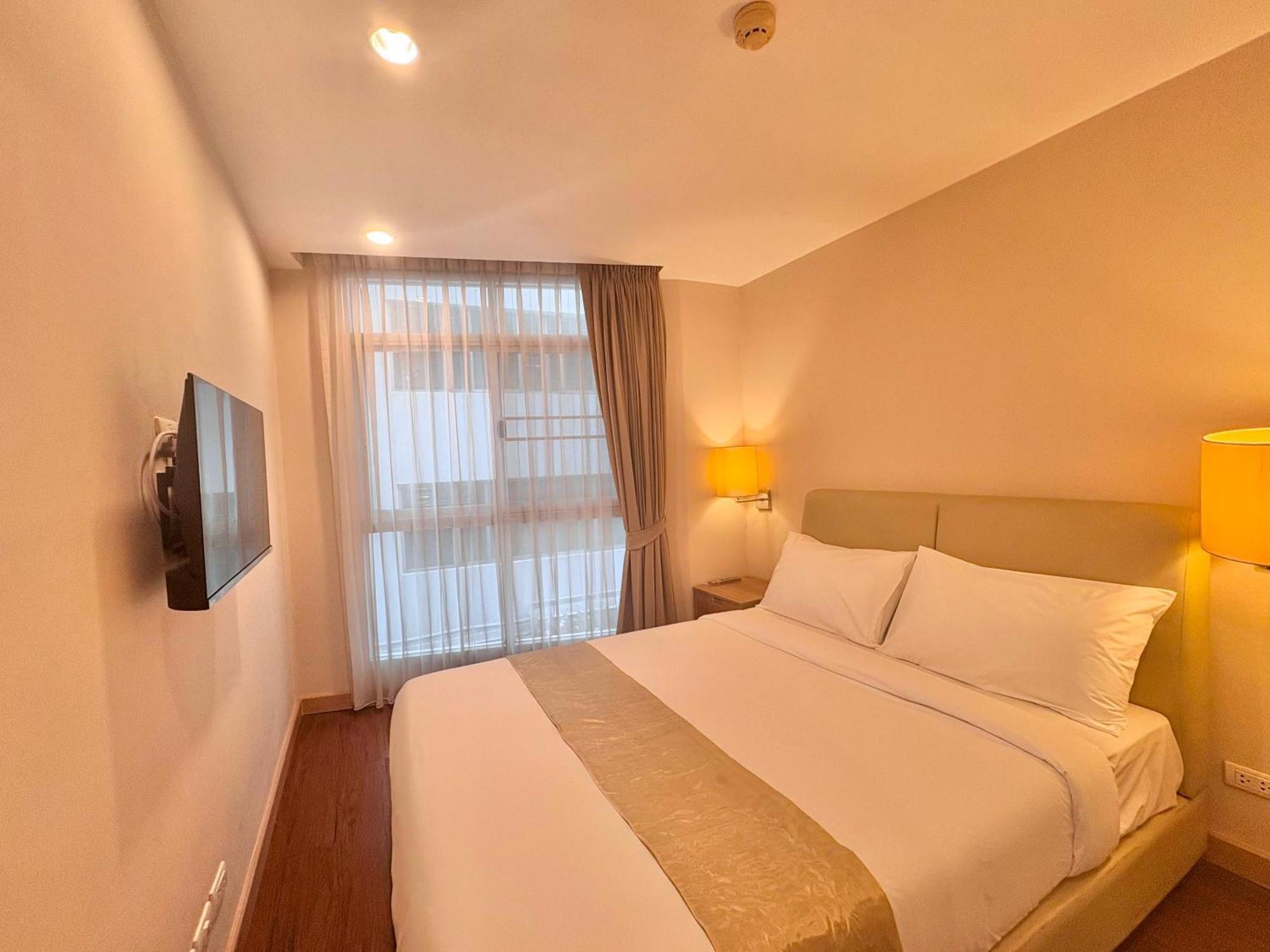 Icon Narindra An Expansive And Elegant With A Complimentary Minibar Service Hotel 4*