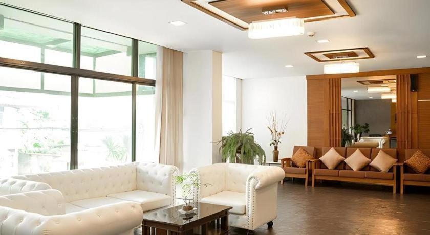 B2 Srinakharin Boutique & Budget 3* Bangkok