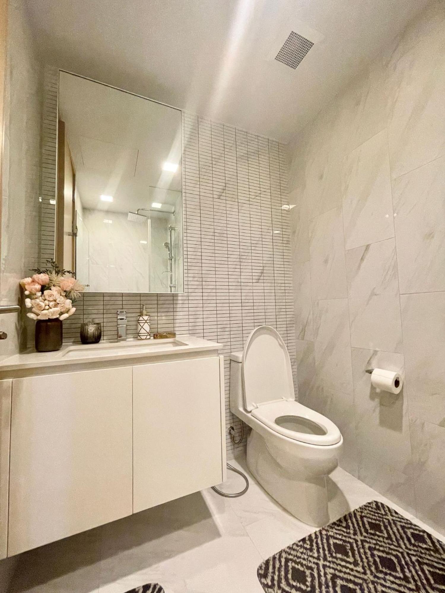 Luxury Sukhumvit Asoke Nana 65 Sqm Sleeps 4 Leilighet Bangkok