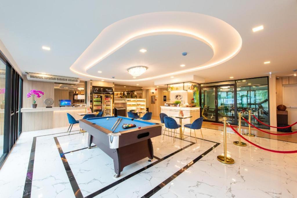 Metro Ratchada 36 Hotel