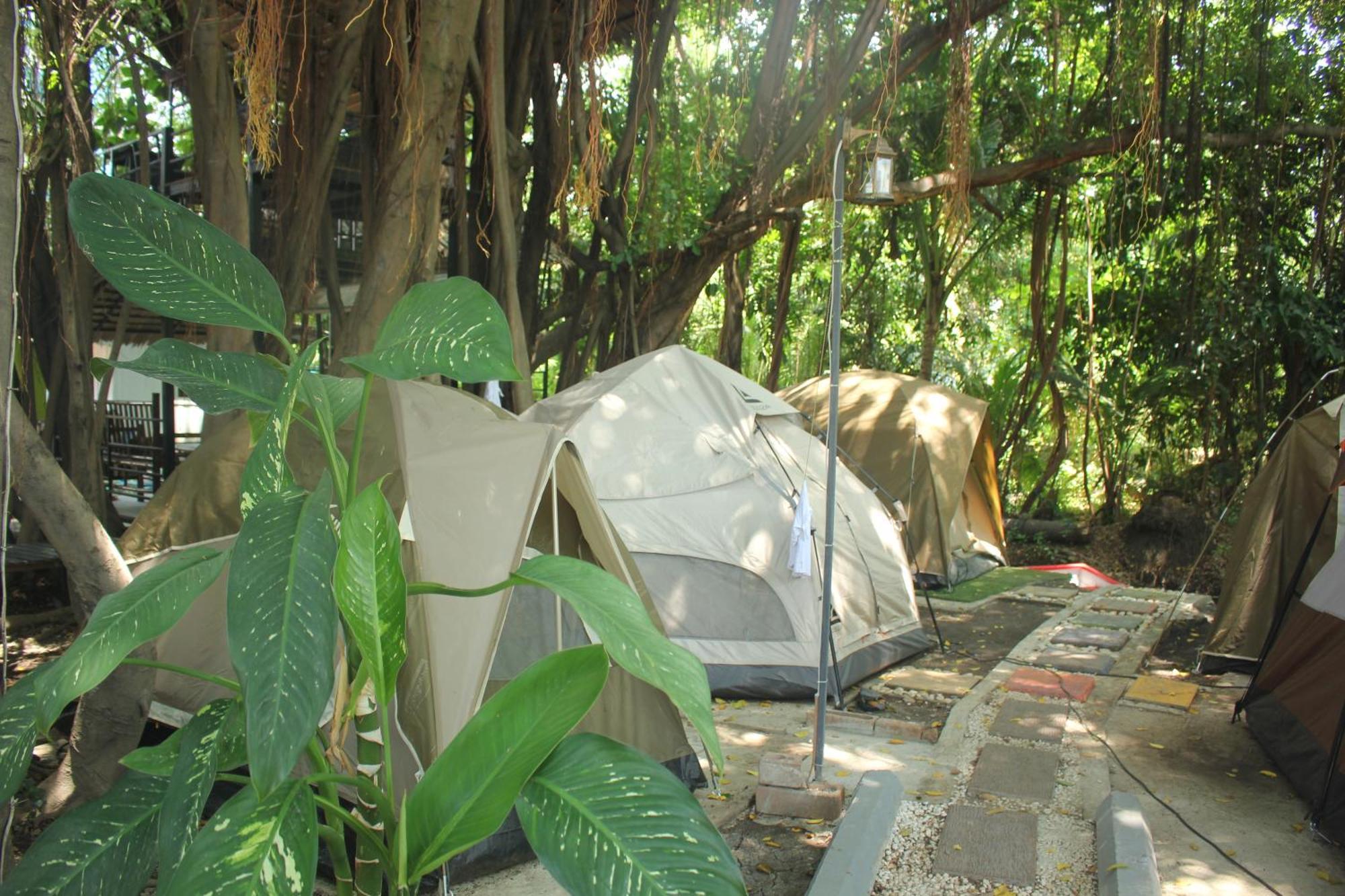 Hostal Do Dee Cafe Bangkok