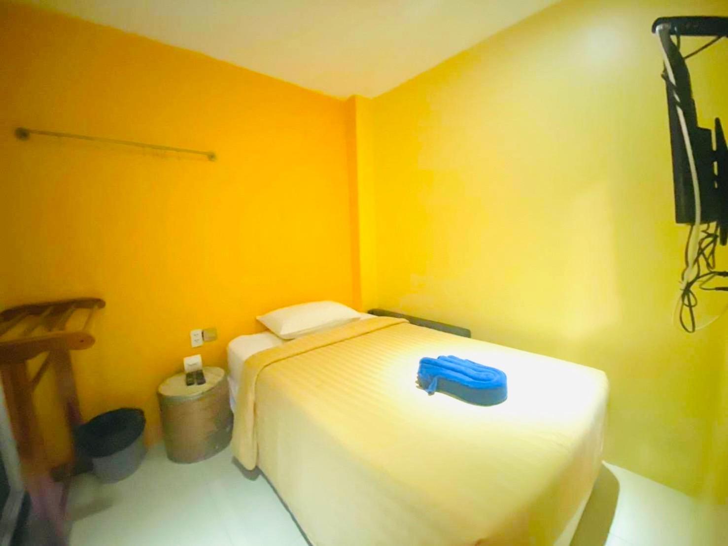 Aubon Hostel *