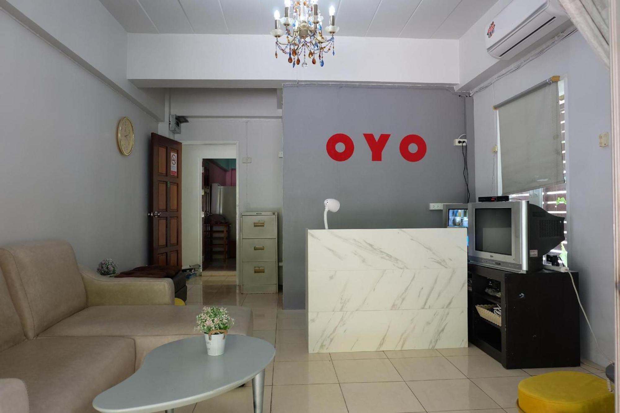 Oyo 75429 '101 Place Navanakorm' Hotel 3*