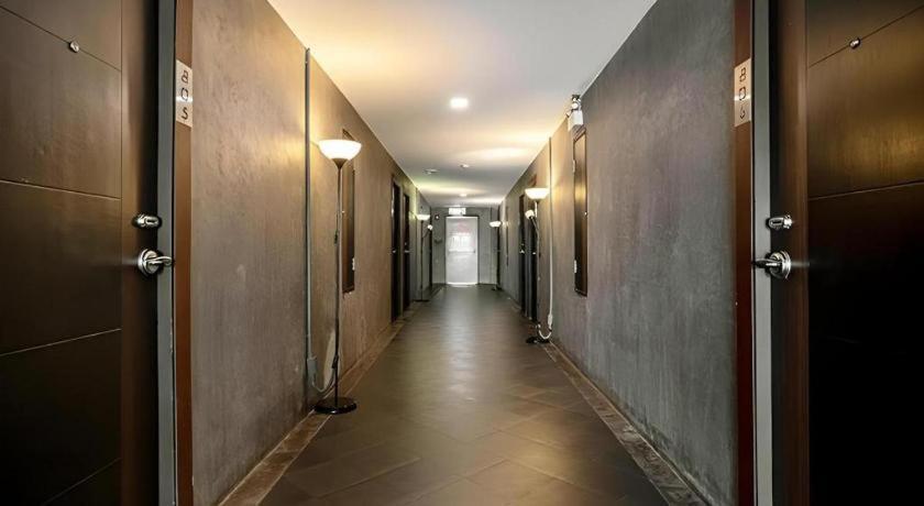 B2 Srinakharin Boutique & Budget Hotel 3*