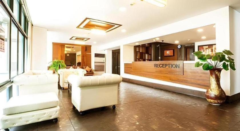 B2 Srinakharin Boutique & Budget Hotel 3*