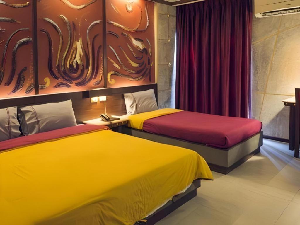 Pak Ping Ing Tang Boutique Hotel 4*