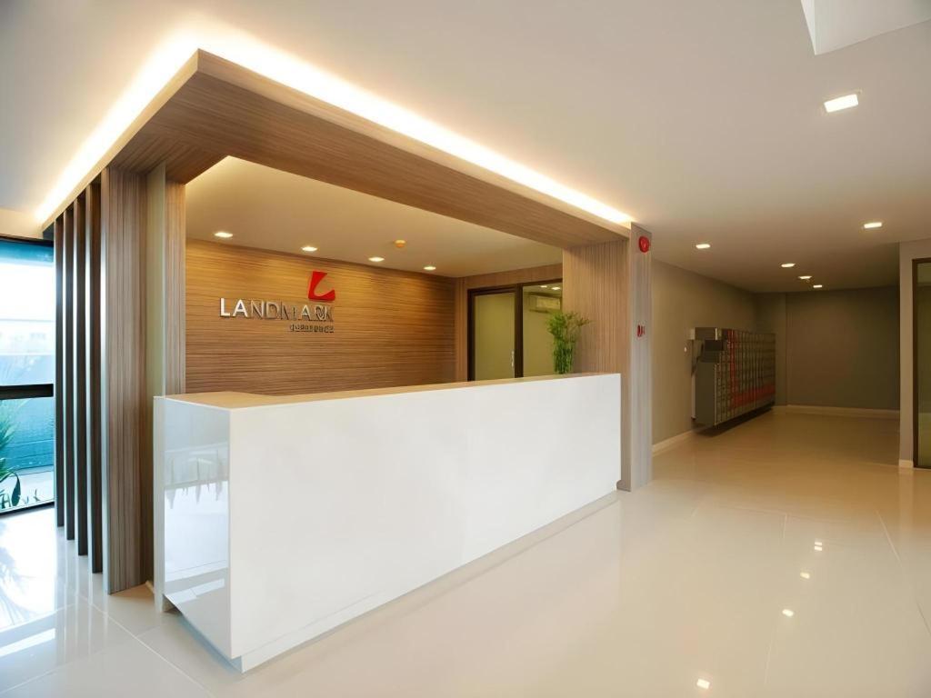 Landmark 3*