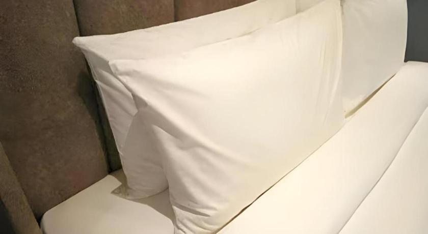 Hotel First Pride 3*
