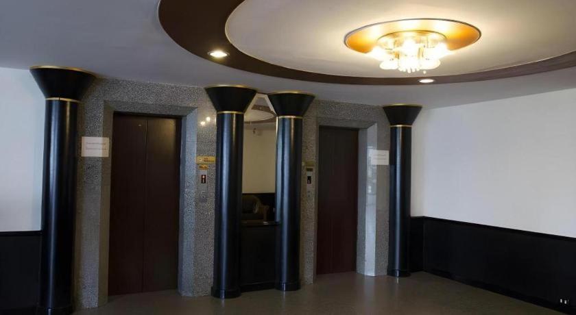 Town In Town Gardent Hotel 3*