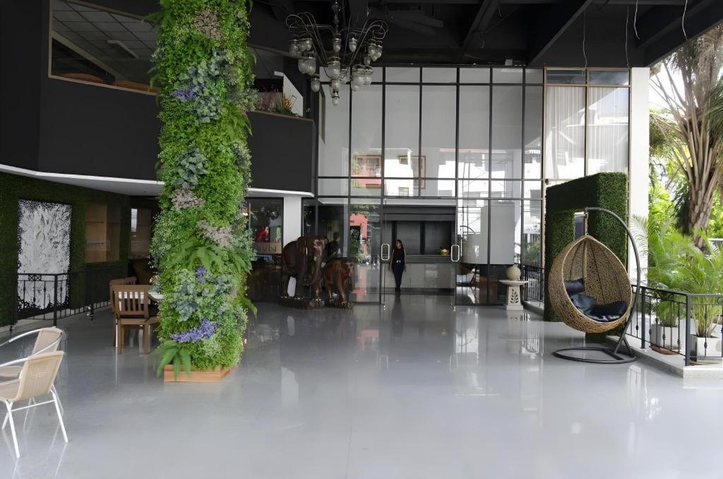 Town In Town Gardent Hotel Bangkok