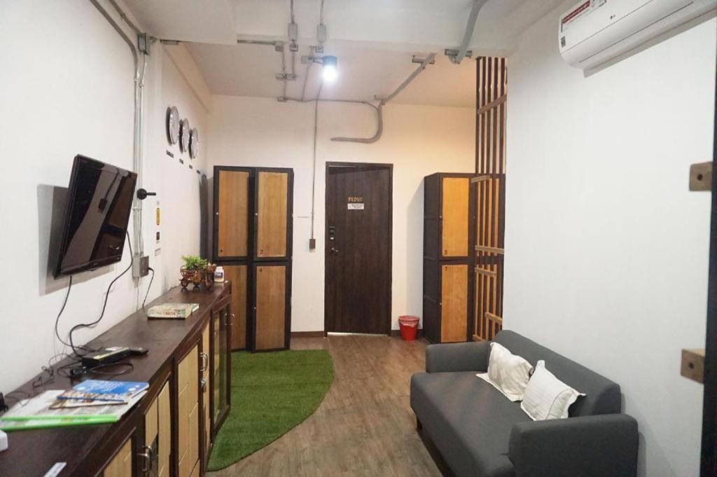 Hostel Feel Good Bkk Hostel