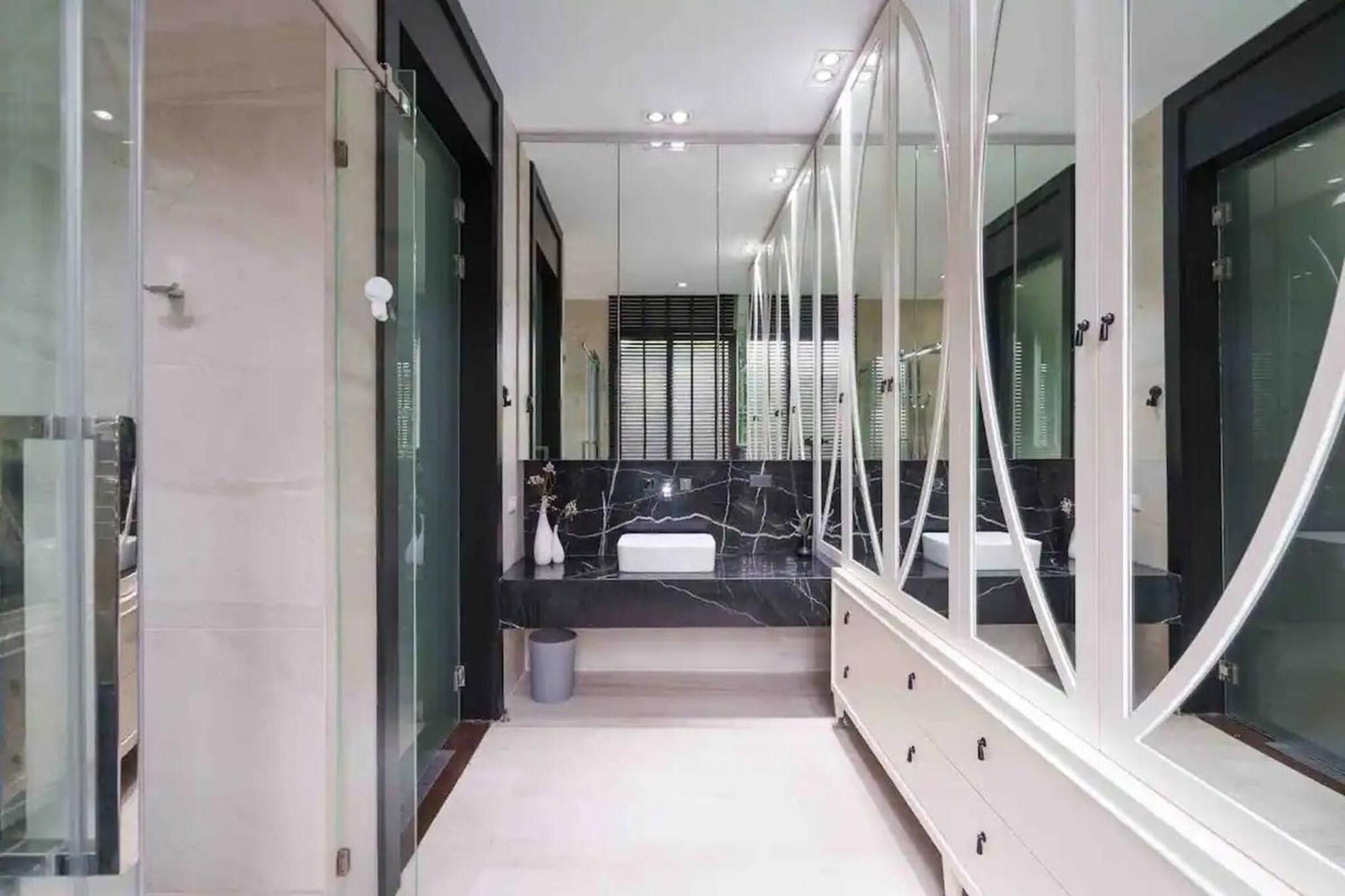 Luxury Modern Pool Jacuzzi 5br Thonglor