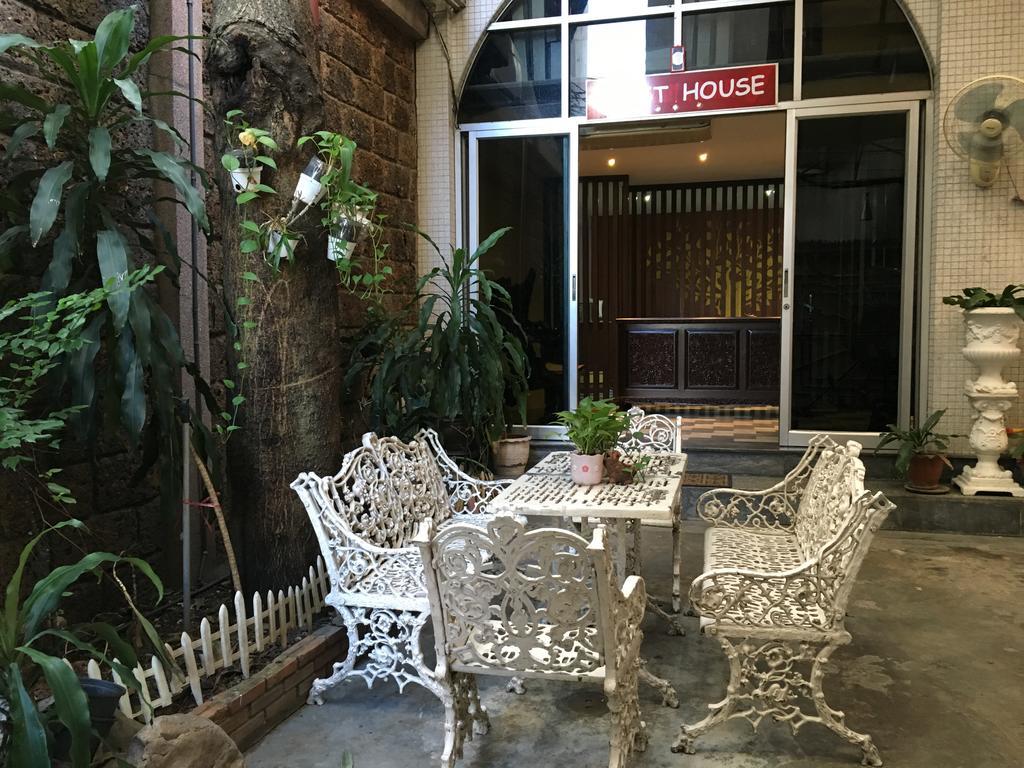 The Grand Palace Guest house
