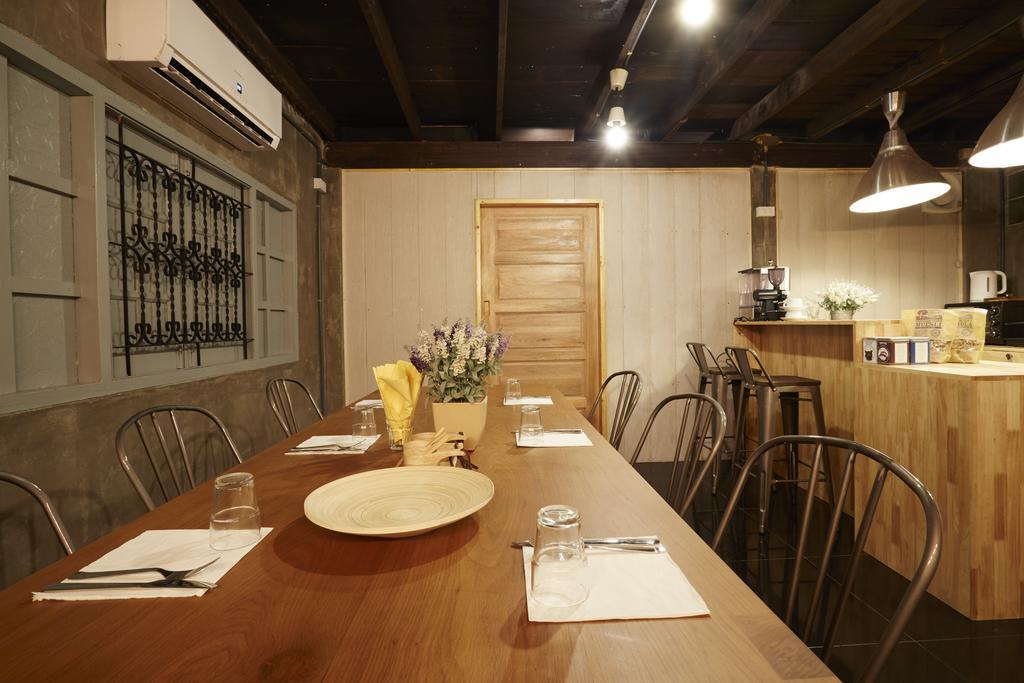 The Local Surasak Hostal *