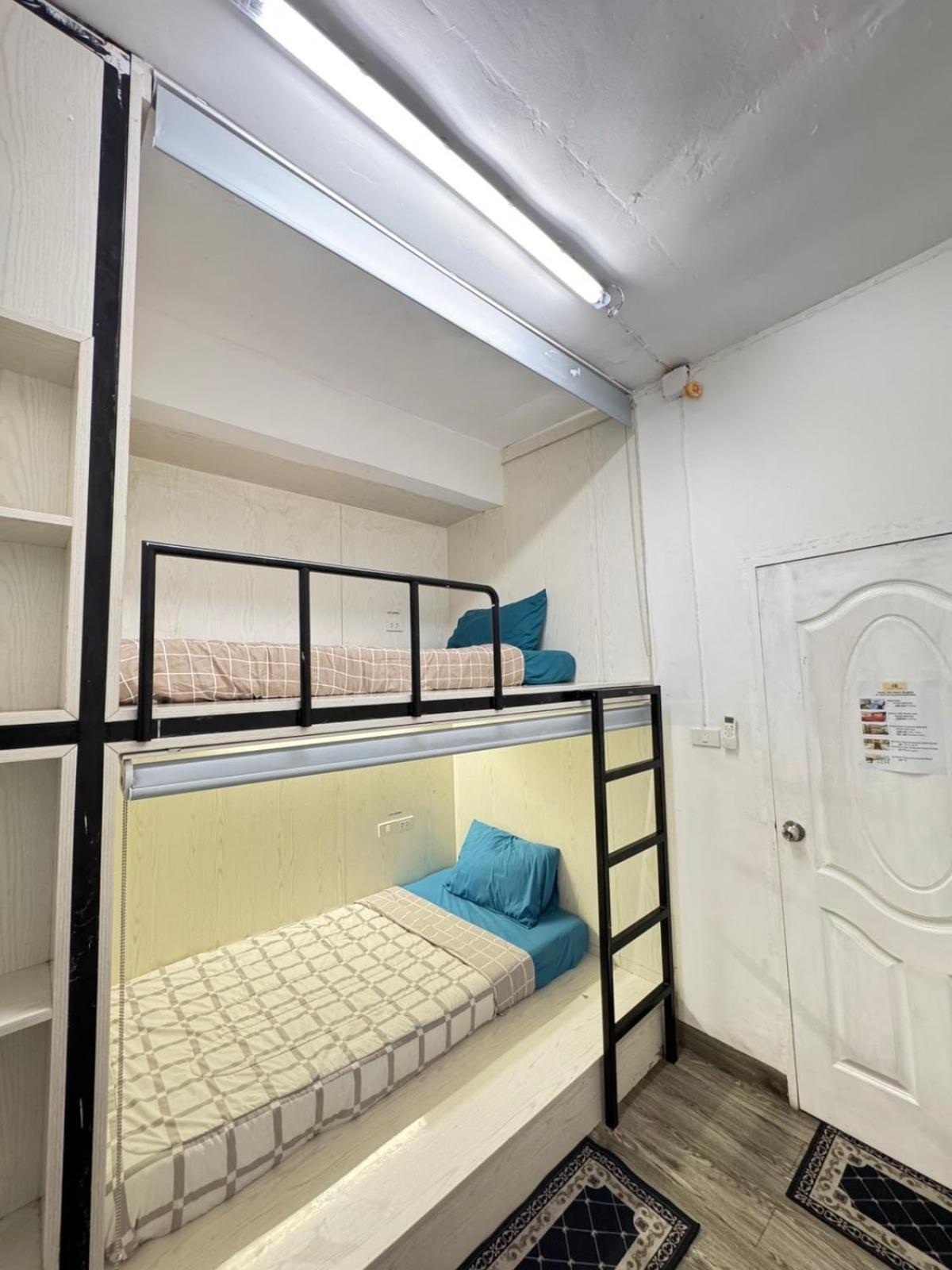 Ostello Comfy Crib Bangkok