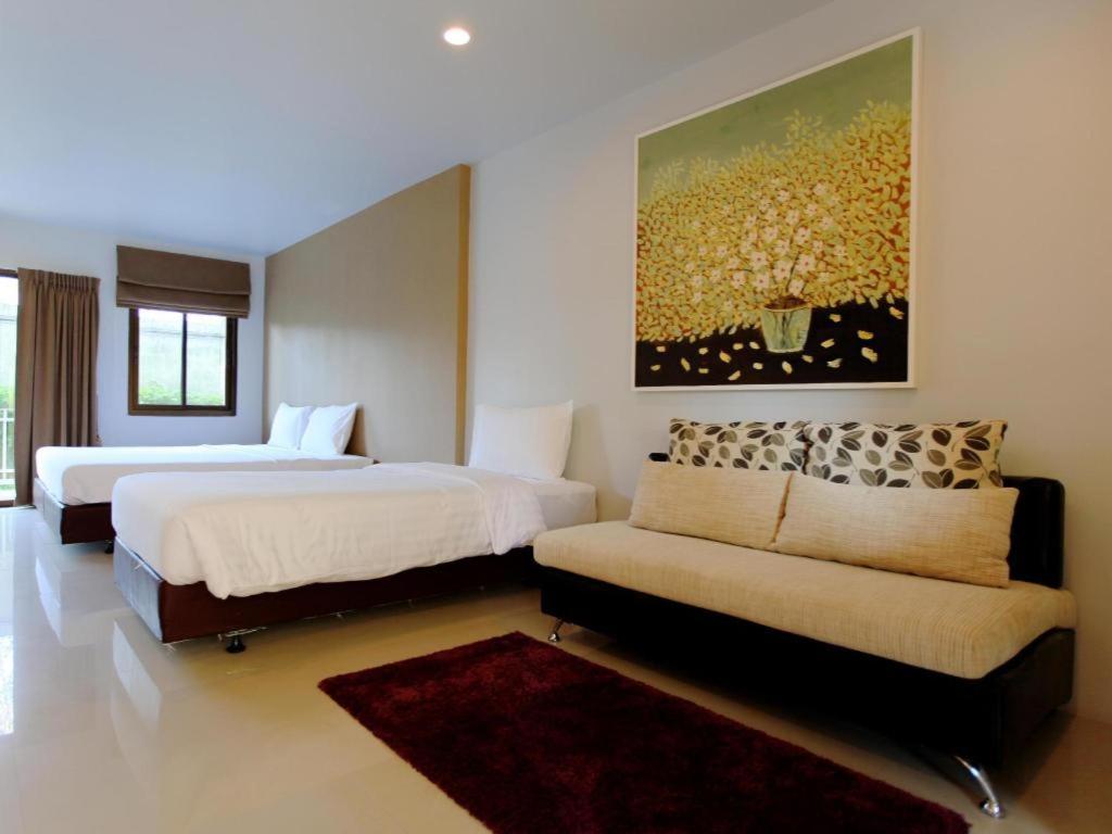 Hotel The One 3*