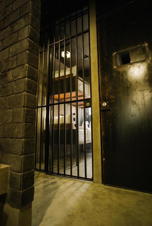 Sook Station Hostel *